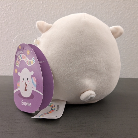 5" Sophie with chocolate bunny Squishmallow - Picture 2 of 2